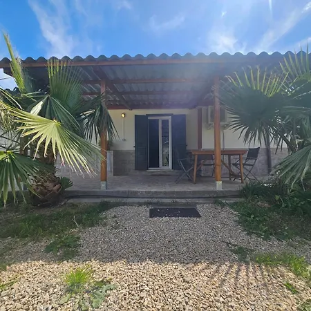 Apartmán Podere Al Covo - House, Garden & Vineyard - *